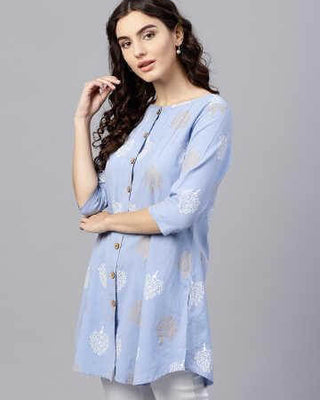 What to wear under a tunic dress?