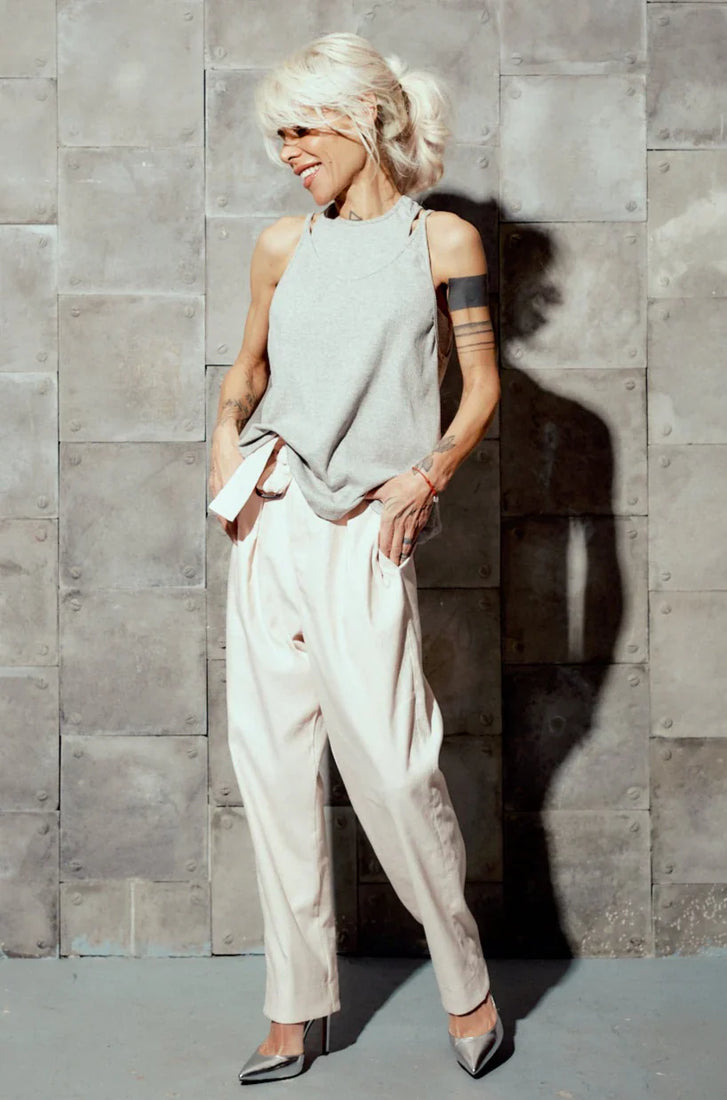 8 Summer Office Outfits That Beat the Heat
