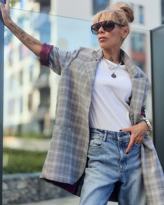 Building a Sustainable Capsule Wardrobe: Slow Fashion Essentials for the Modern Woman