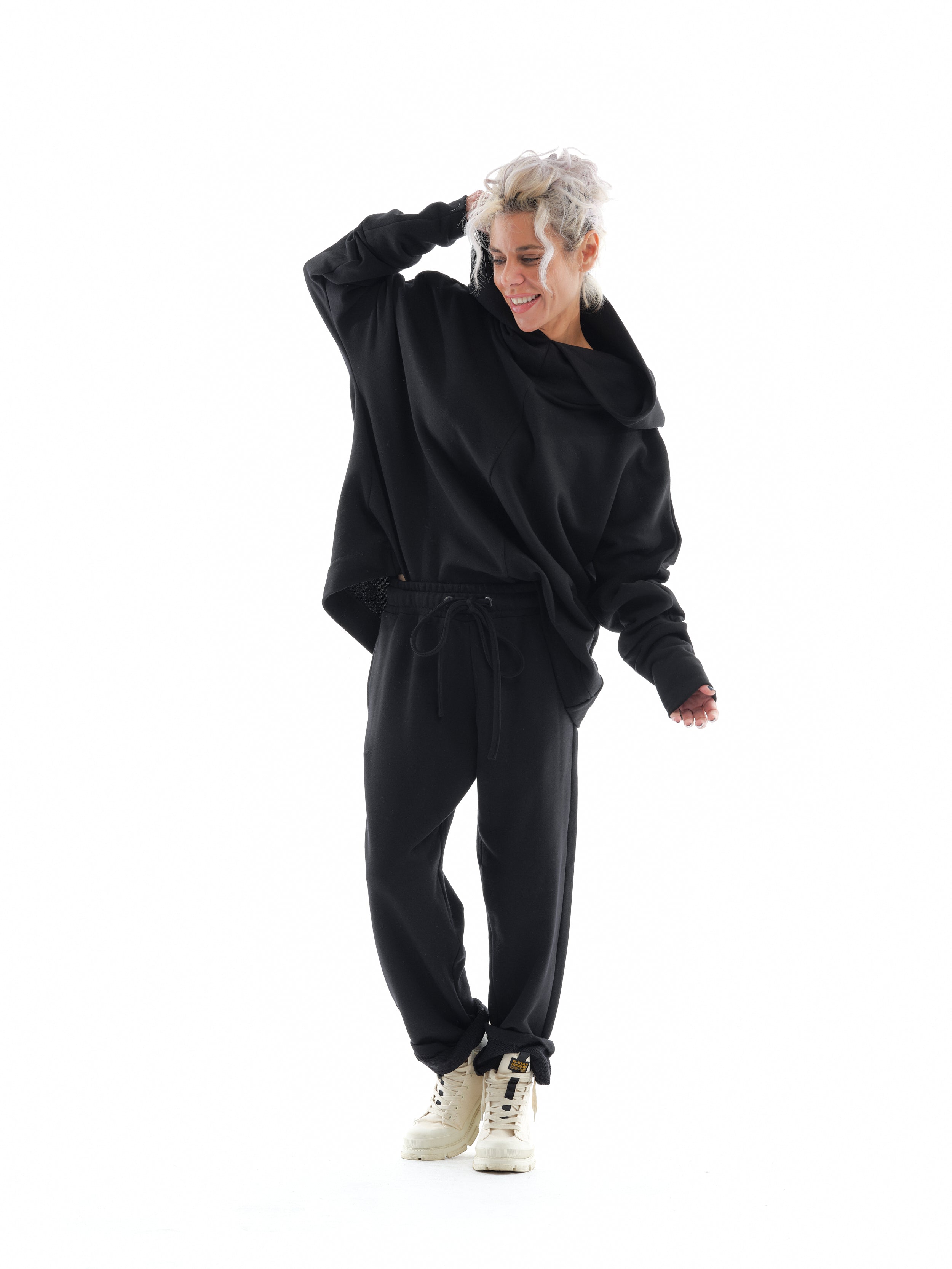 Black hoodie best sale sweatsuit set