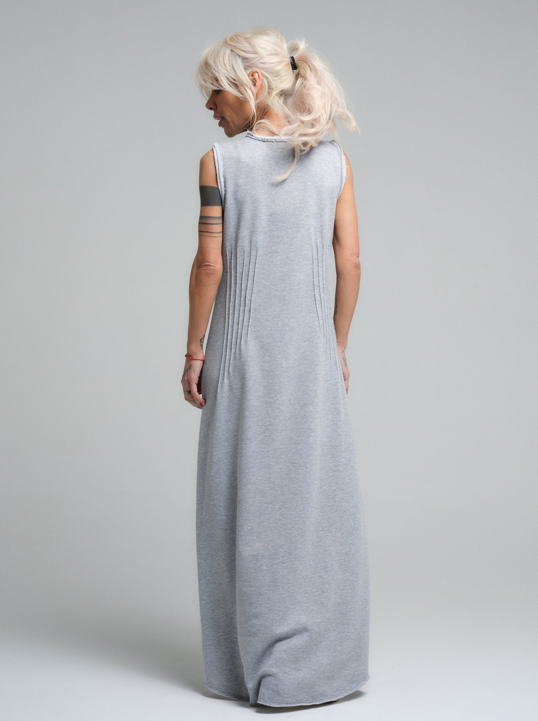 grey dress with pockets Linen Dress With Pockets: Gray Split Neck 3/4 Sleeve Shift Dress