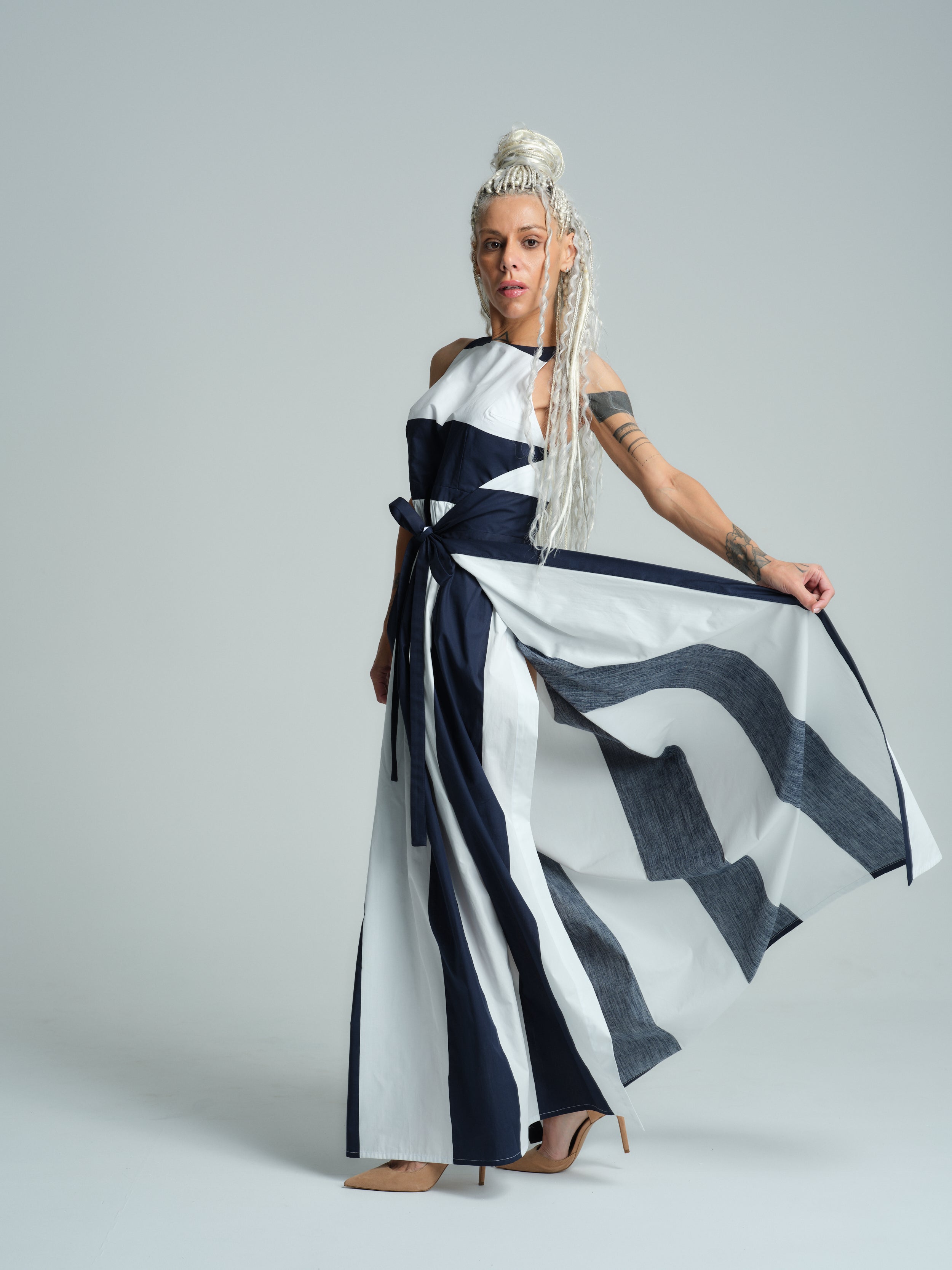 Sleeveless White Printed Maxi Dress