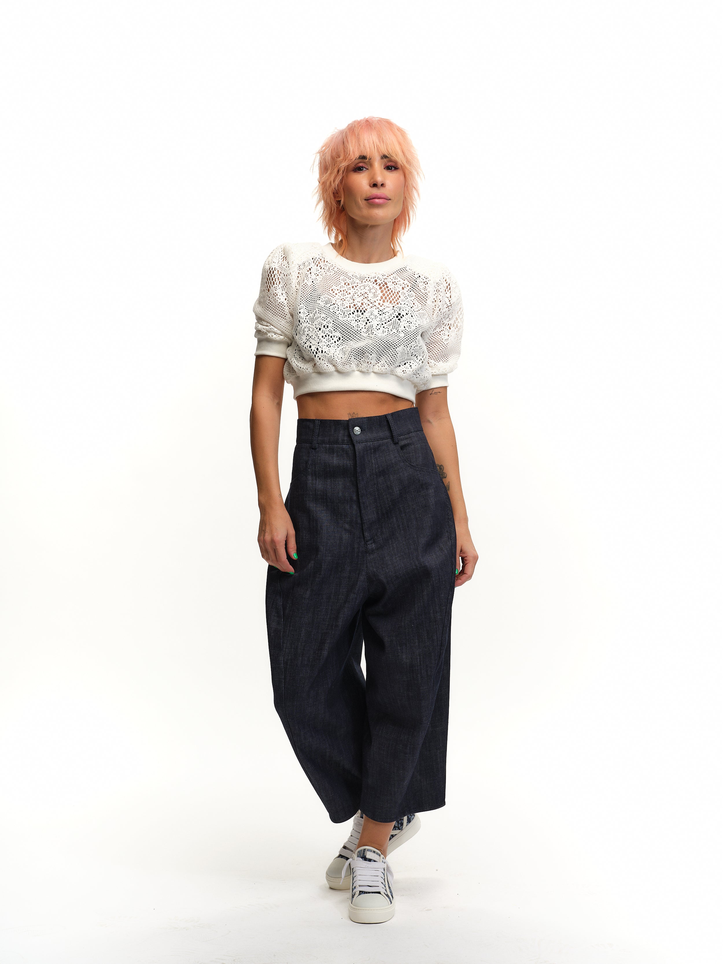 Cropped High-Waisted Balloon Jeans