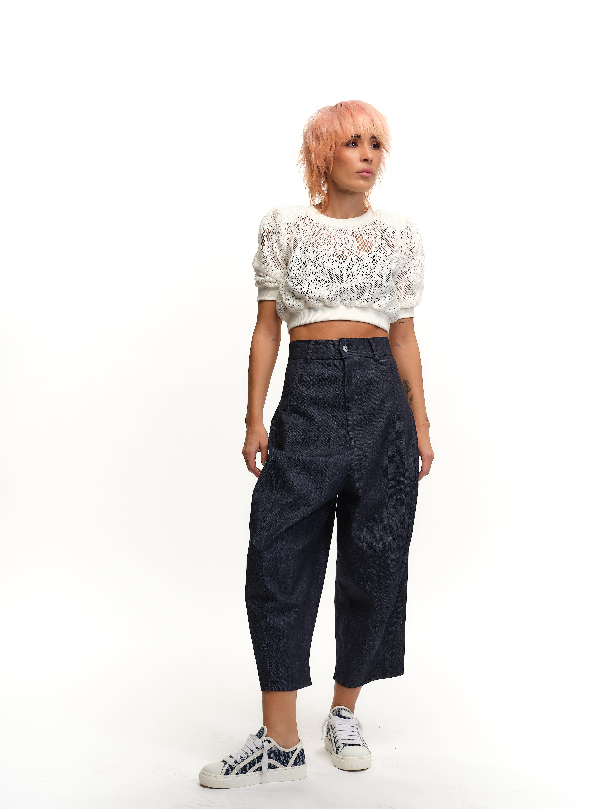 Cropped High-Waisted Balloon Jeans