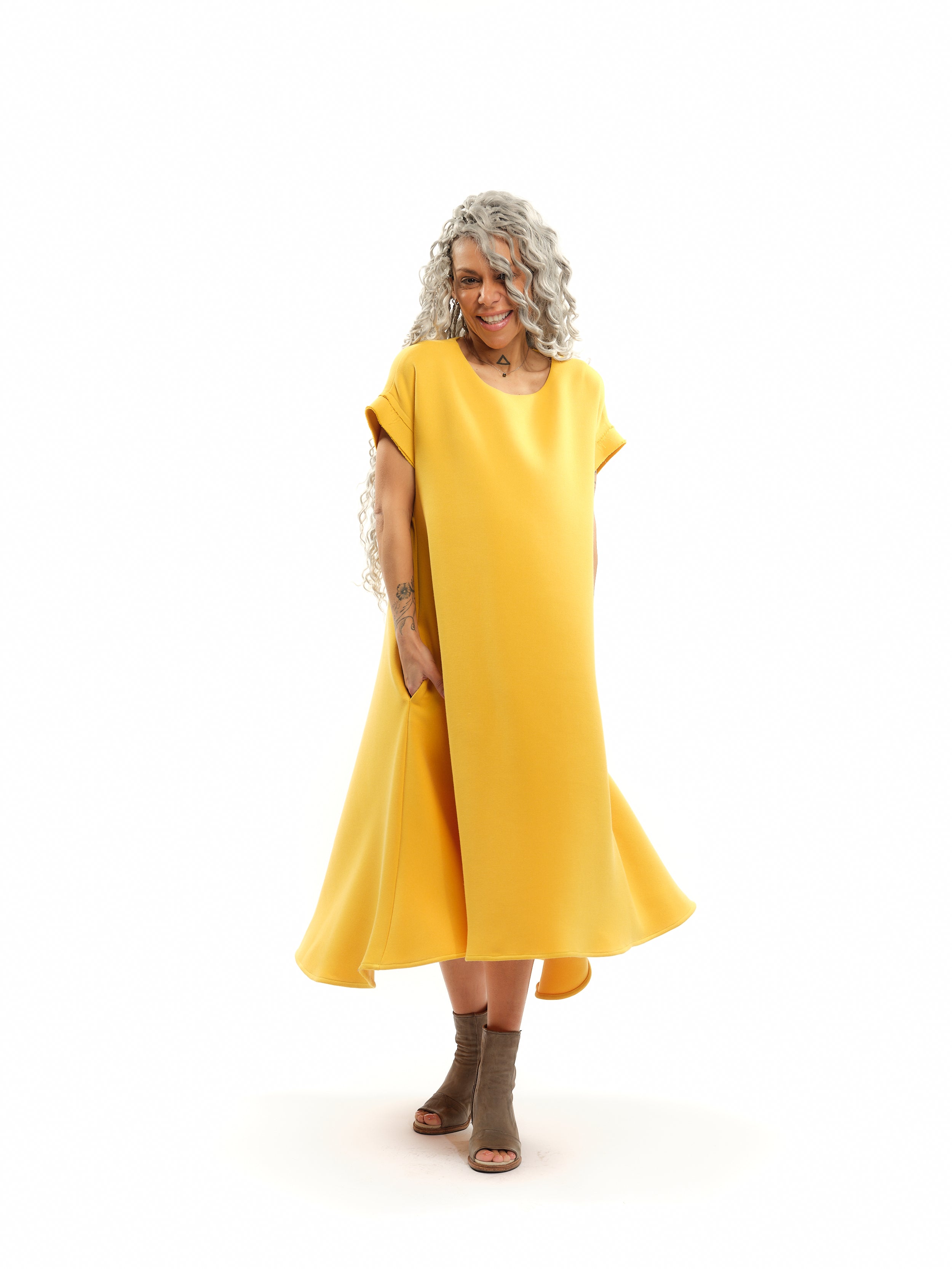 Relaxed Yellow Midi Dress