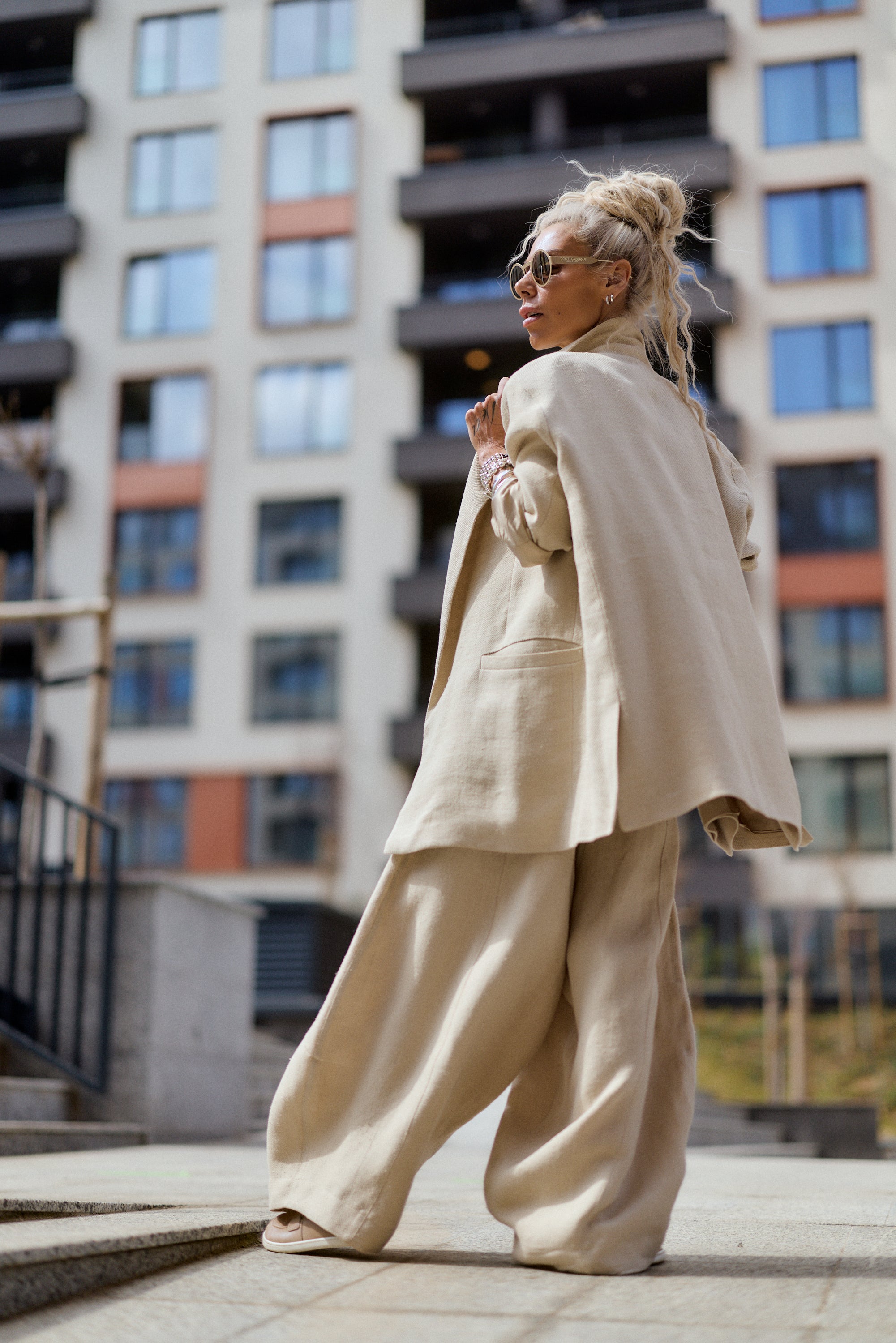 Relaxed Beige Wide-Leg Pants