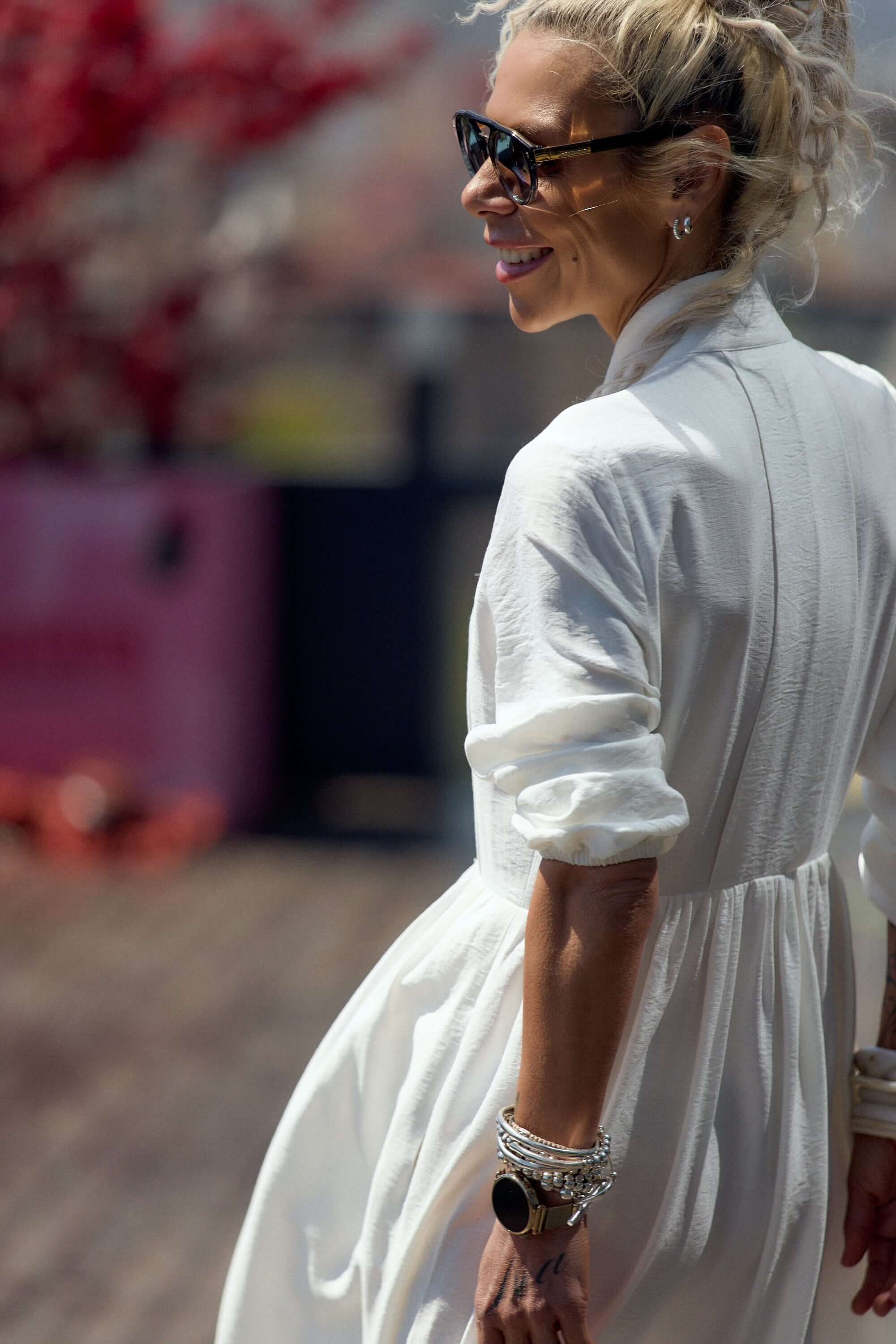 flowy dress outfit 15 Maxidress Outfits to Wear on Repeat