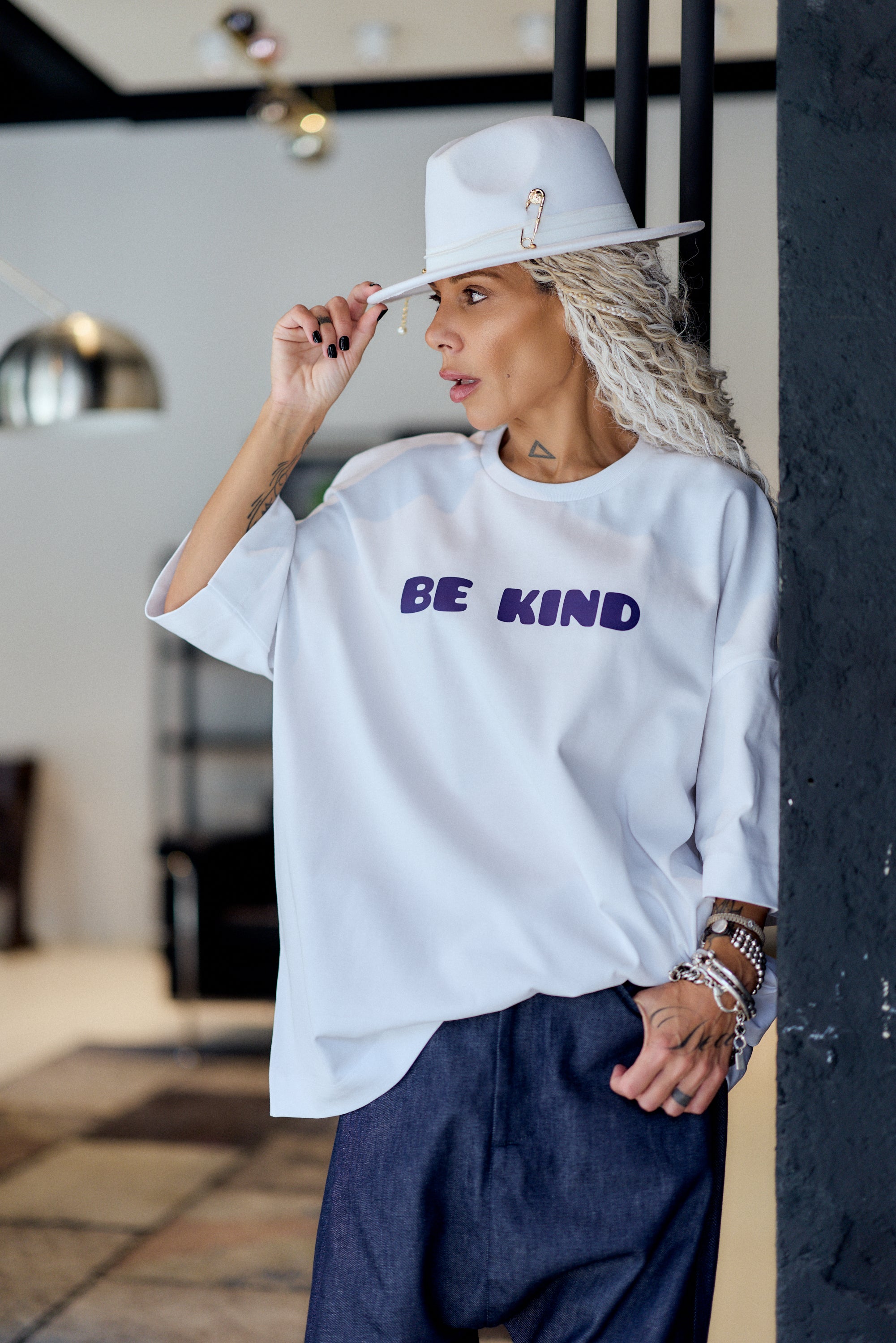 White Oversized Graphic T-Shirt – Be Kind