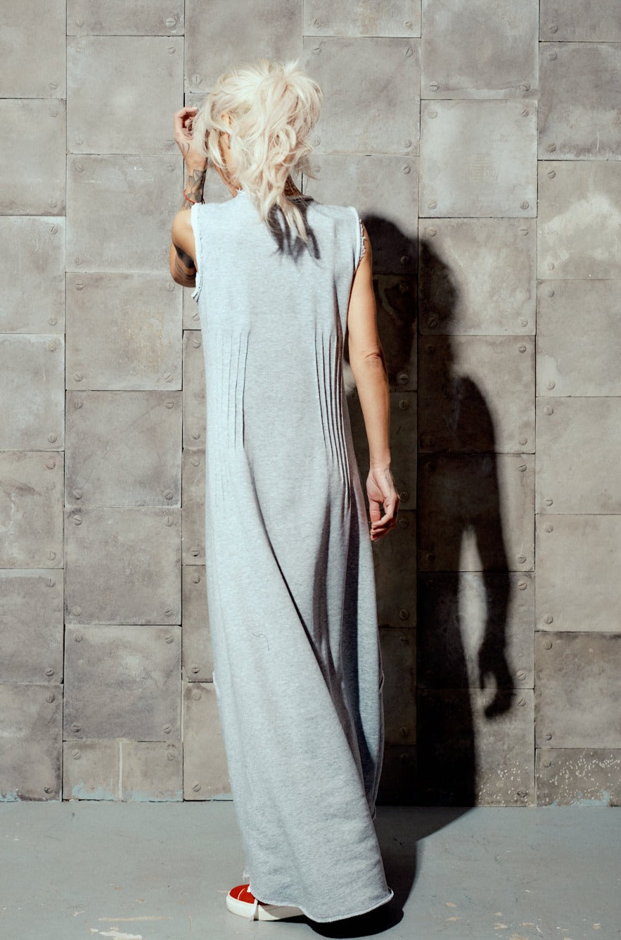 Relaxed-Fit Grey Maxi Dress