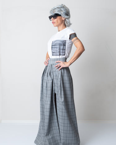 White T Shirt Blouse with Big Front Tulle Pocket and short sleeves - Clothes By Locker Room