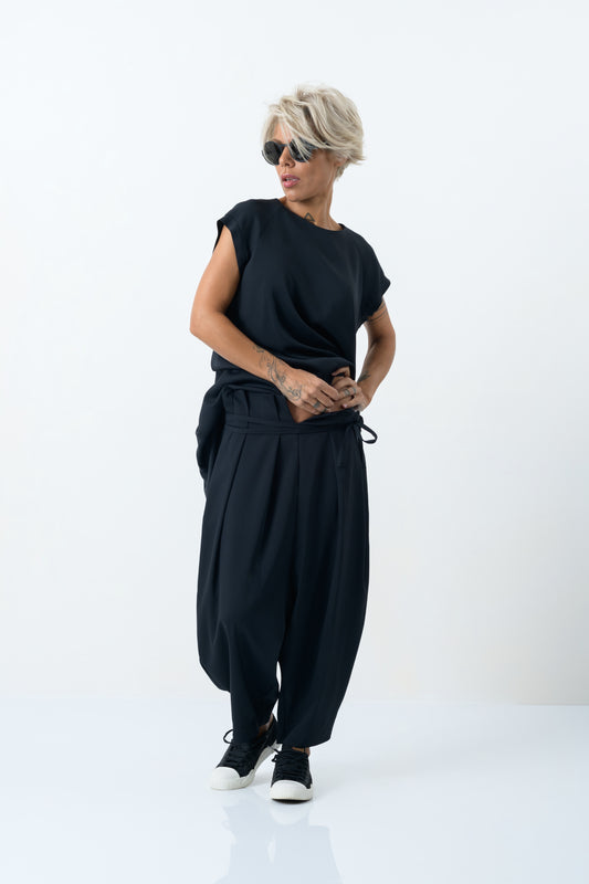 Black Loose Extravagant Drop Crotch Pants