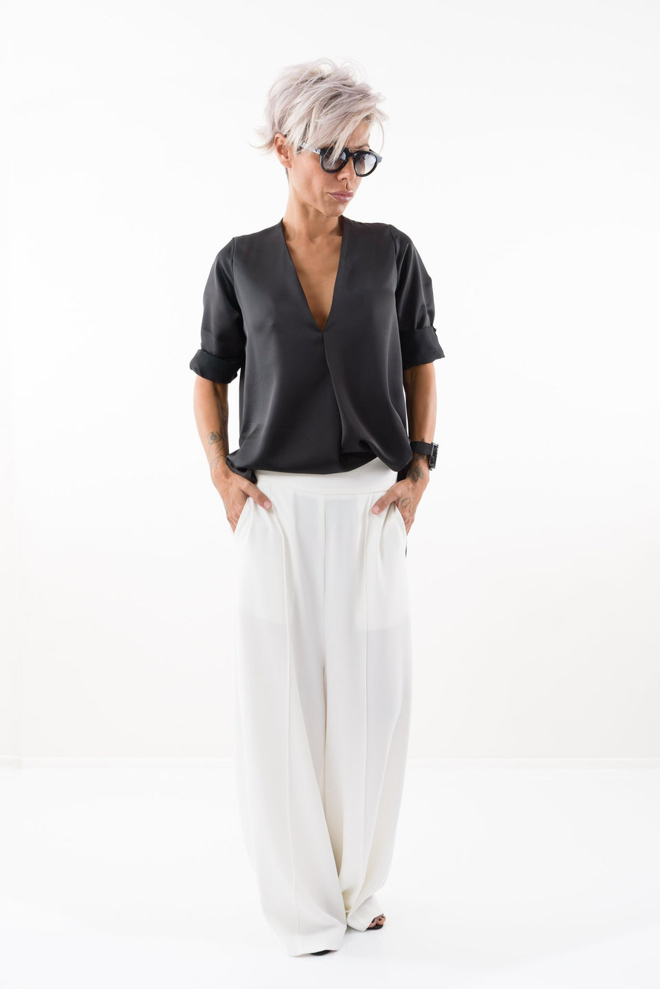 Relaxed Long V-neck Shirt – Clothes By Locker Room